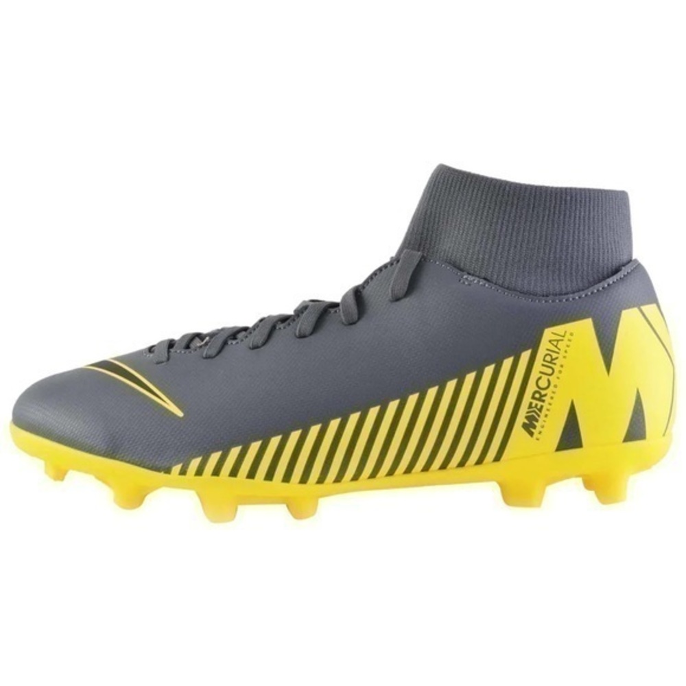 NIKE SUPERFLY MERCURIAL 6 CLUB SOCCER CLEATS Boys size 7